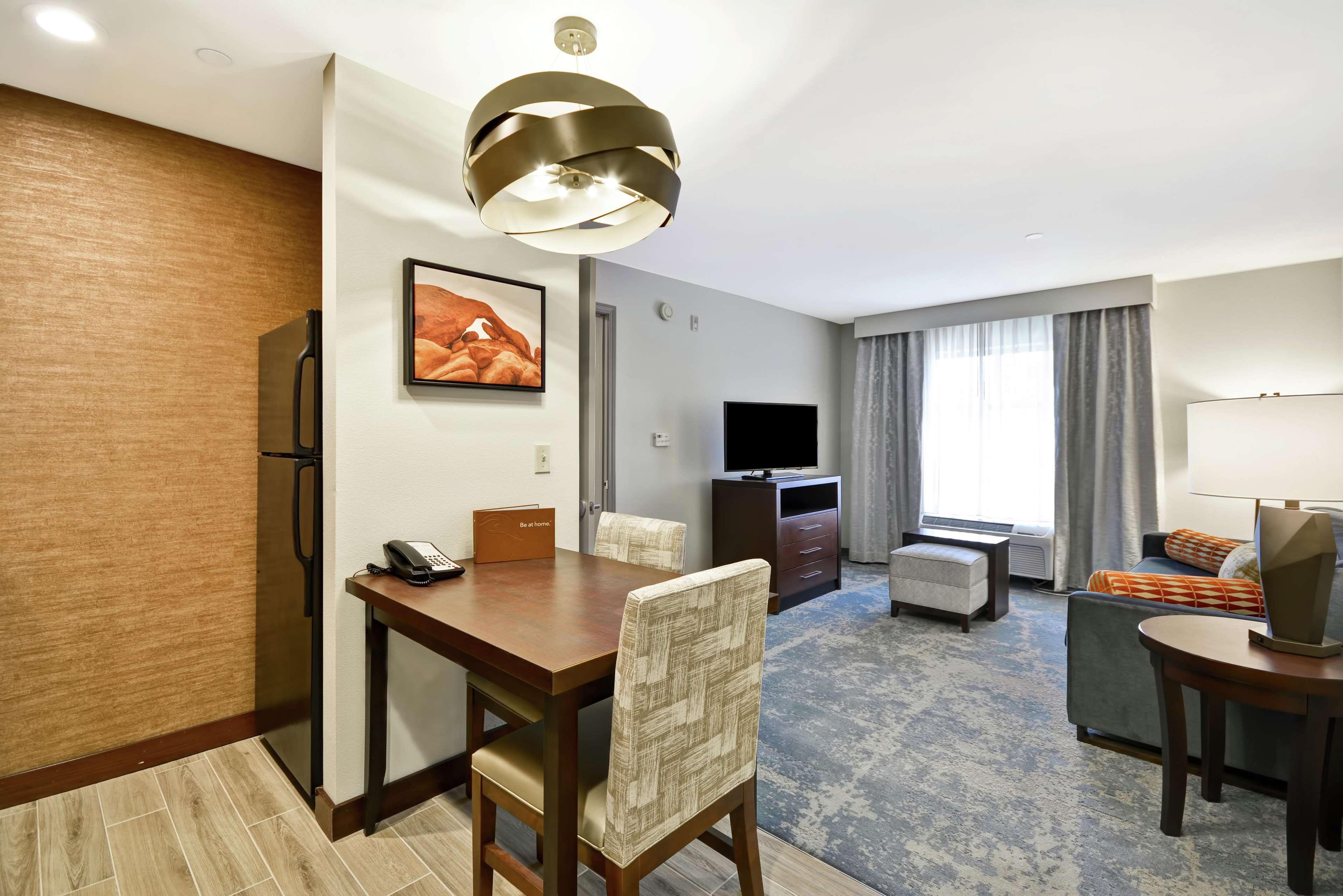 Homewood Suites By Hilton Palm Desert Exterior photo
