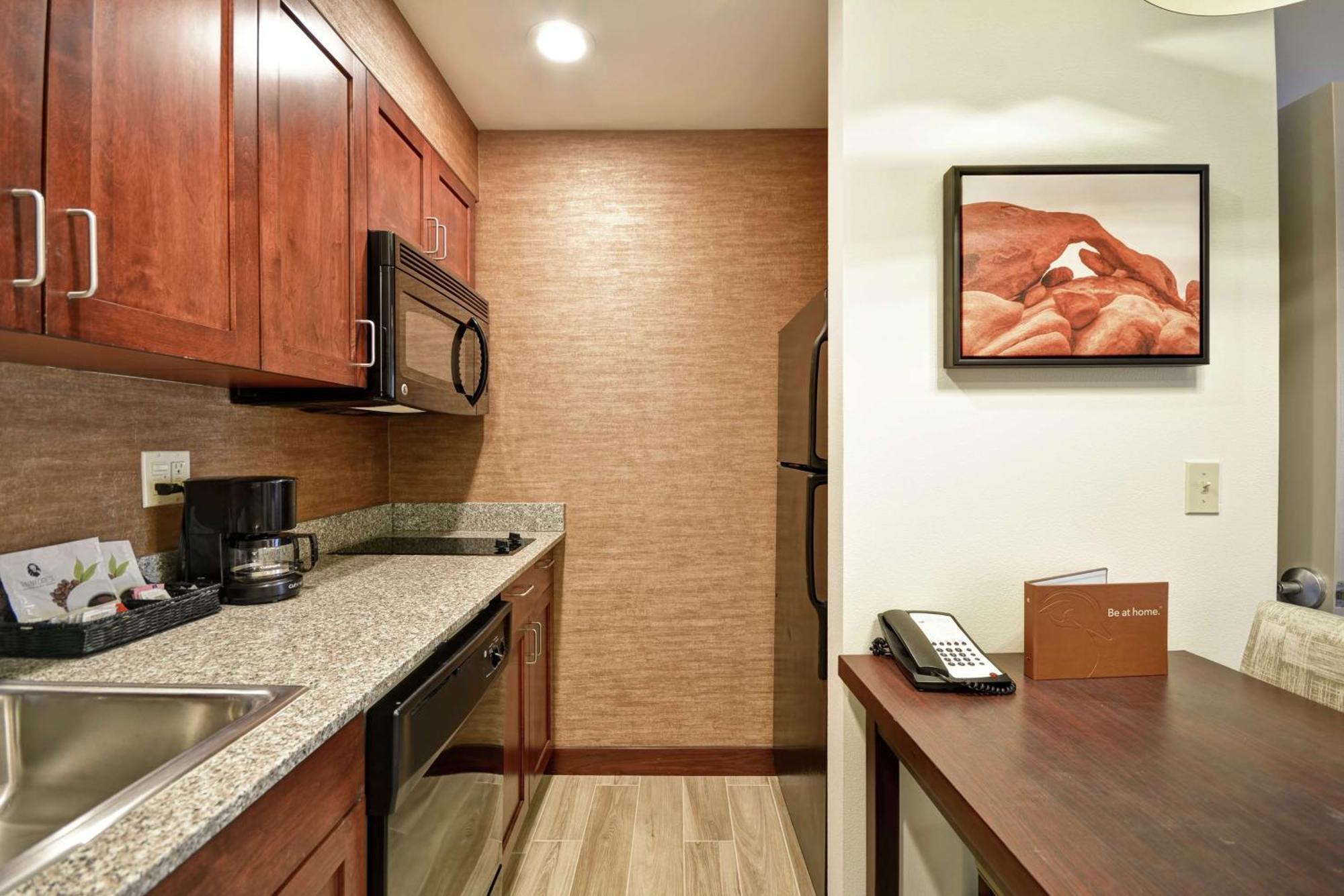 Homewood Suites By Hilton Palm Desert Exterior photo