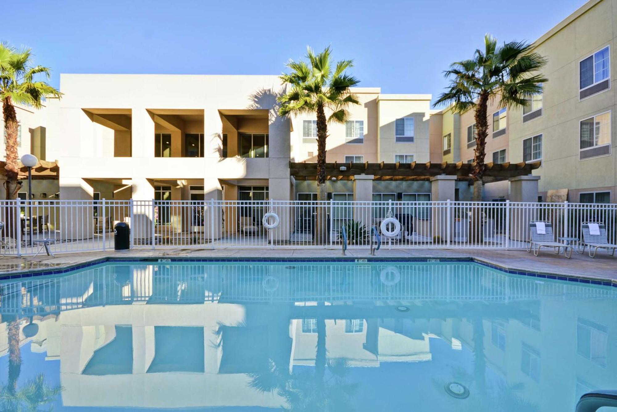 Homewood Suites By Hilton Palm Desert Exterior photo